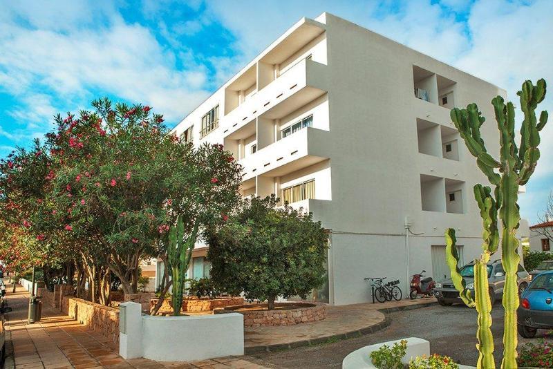 Maria Hotel Es Pujols Exterior photo